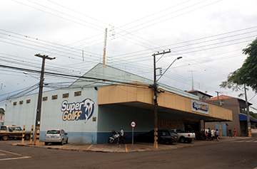 Driving directions to Super Golff, 1860 Av. Saul Elkind, Londrina